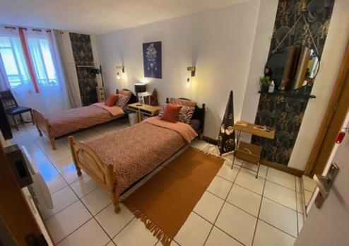 Os-Thel, Chambres A Louer Tautavel Ngoại thất bức ảnh