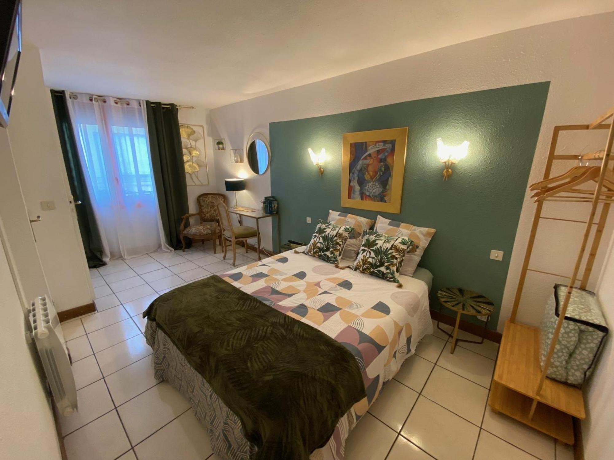 Os-Thel, Chambres A Louer Tautavel Ngoại thất bức ảnh